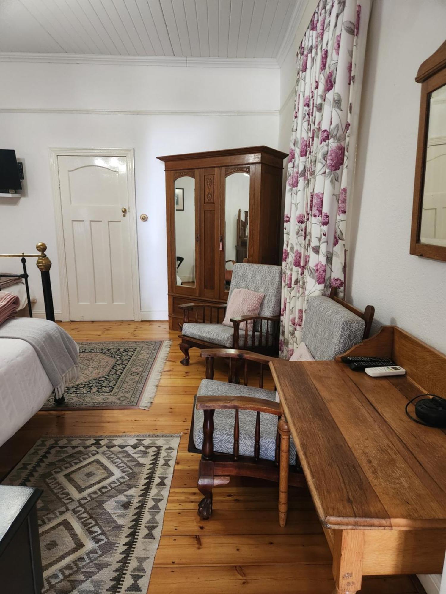 Die Dorpshuis Graaff-Reinet エクステリア 写真